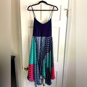 GAP Dress w/ Asymmetrical Hem; Size Medium.